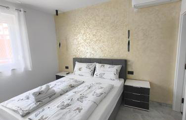 Apartments Ivana with the pool - Photo 20