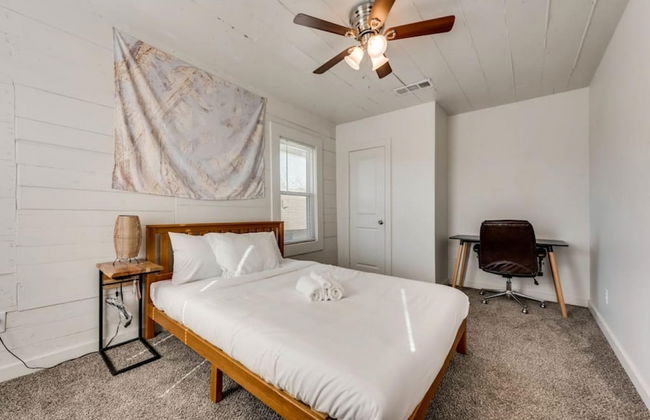 4 Queen Beds High Speed Wifi Private Parking - Foto 14