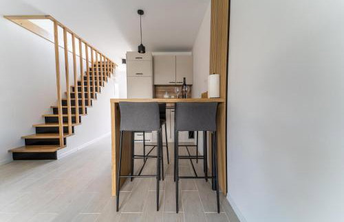 VILLAGE RESORT Sauna & Jacuzzi & Netflix - Photo 25