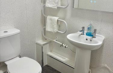 The Milking Parlour - Photo 15