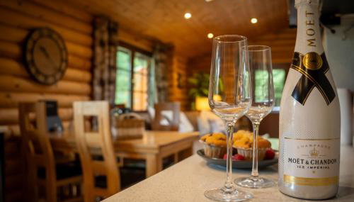 Vermont Lodge - Photo 3