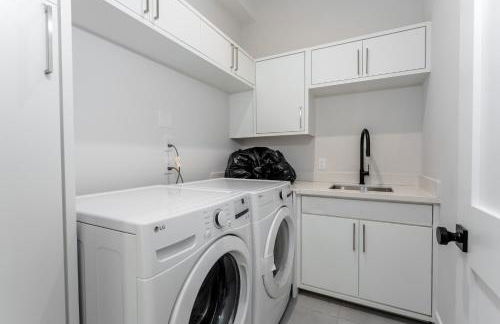 Waterfront Home with Pool Spacious Bay , Sleeps 16 - Foto 80