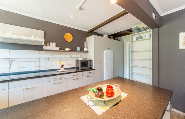 Pretty House in the Ardennes With Swimming Pool & Games Room - Photo 11