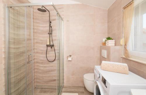 Pinia Apartment Split - Photo 15