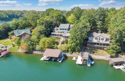 Lake Allure - Private Dock, Indoor Pool, and Hot Tub - Foto 48