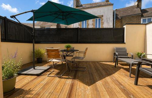 Plein centre Auray - Spacieux duplex T2 avec grande terrasse ensoleillée - Foto 16