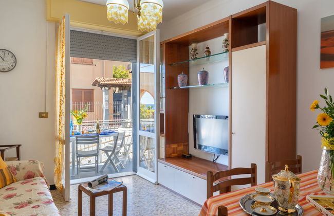 3 bedroom Apartment in Cipressa with terrace - Photo 3