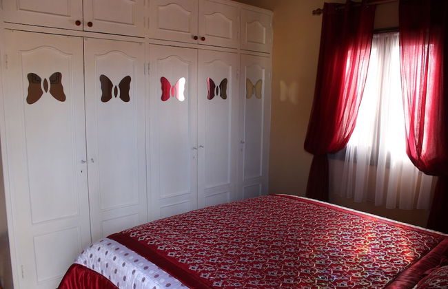 Beautiful 2-bed Bungalow in Parque Holandés - Photo 5