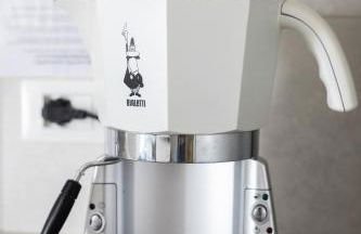 BHH Appartamento Signorini Bologna -wwwbolognaholidayhomecom- Parcheggio Riservato e Giardino - Holiday House Bologna Garden Parking - Foto 63