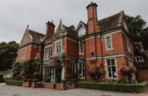 The Coed-Y-Mwstwr Hotel - Foto 1