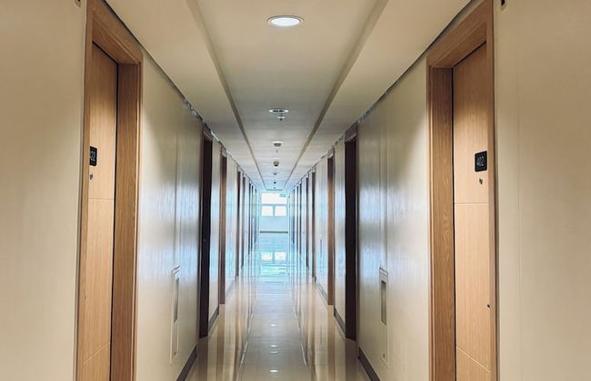 Simple & Serene Studio Stay - Photo 10