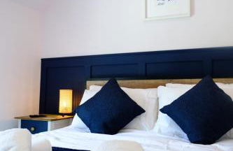 The Wave Cottage - 3 Bedroom with off road Parking for 3 Cars or Vans & EV point - Photo 61