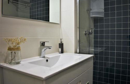 Sky Blue Apartment - Photo 11