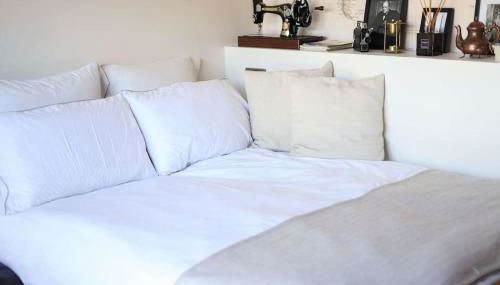 Luxurious cabin with desk & mini library - Foto 3