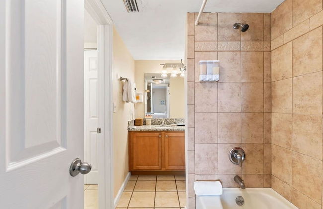 Ocean Front Condo w Amazing Views Pool Hot Tub - Foto 17