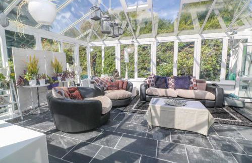 Cornerstone - Photo 8