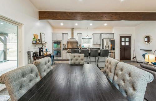 Luxury Riverfront Retreat on Montanas Iconic Blackfoot River with Hot Tub - Foto 16