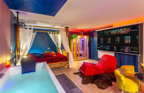 Twilight Star Spa - Sauna & Private Cinema - Free Parking - Foto 1
