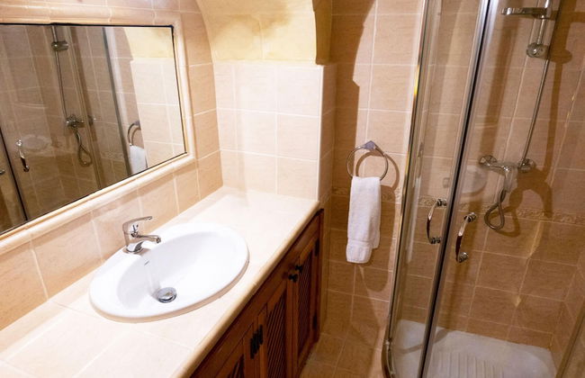 Villeleynah Amazing Gozitan Villa + Pool - Foto 11