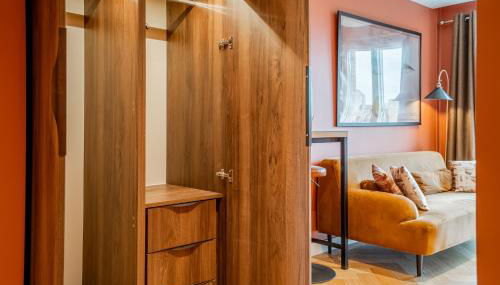 Thirty Eight HQ - Foto 5, wardrobe