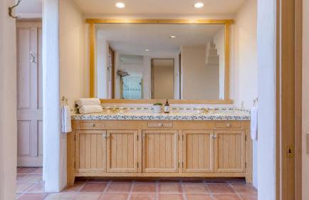 The Pond Estate by Avantstay Maximalist Designer Compound w/ 2 Casitas, Indoor + Outdoor Pools, Tennis Court, & Gorgeous Mountain Views 12k Sqft - Foto 115