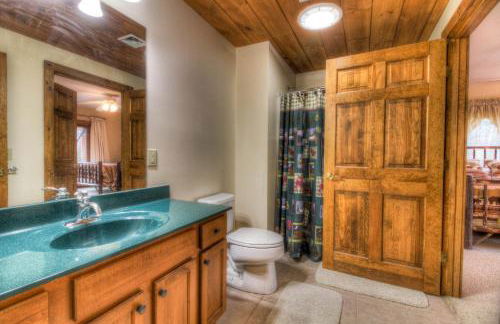 Most Luxury 7000 Sq ft Log Estate with Pool Hot Tub Sauna - Foto 71