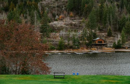 Cozy 2BR Condo Walk to Lake, Saltwater Pool and Golf - Foto 36