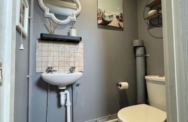 Weekend availability - 3 Bedroom House - Free Parking - Ideal for Families and Groups - Foto 19