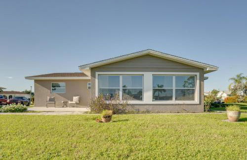 Canal-Front Home with Dock and Patio in North Port - Foto 22