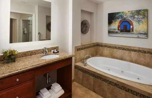 Family fun in this 2BD condo with multiple pools, mini golf, restaurants etc onsite - Foto 17