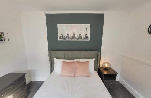 Luke Stays - Parsons Gardens - Foto 13