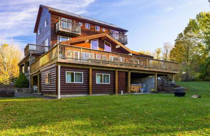 Mins to Hunter Mountain • Sleeps 36 • Pool Spa Games Bar Cozy Peaks Lodge by AvantStay - Foto 62