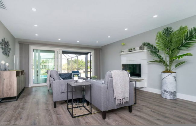 Villa Capri - Waterfront Retreat With Heated Pool - Foto 15