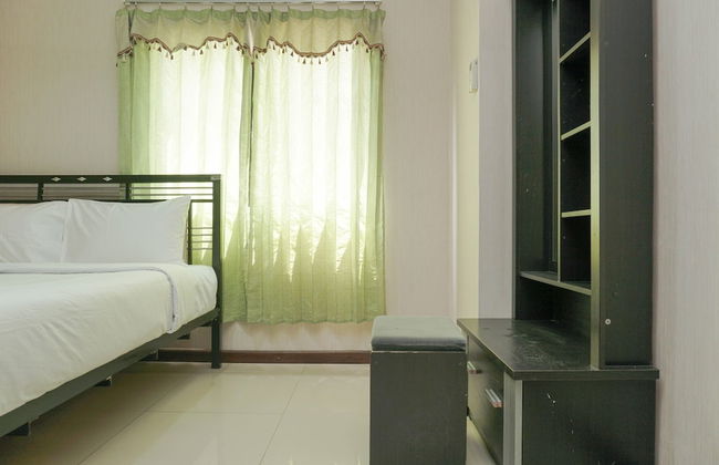Comfortable 2BR Apartment at Kebagusan City - Foto 12