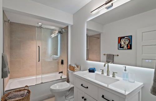 Cleveland Escape - Hot Tub - Karaoke Machine - Sleeps 12 - Foto 24