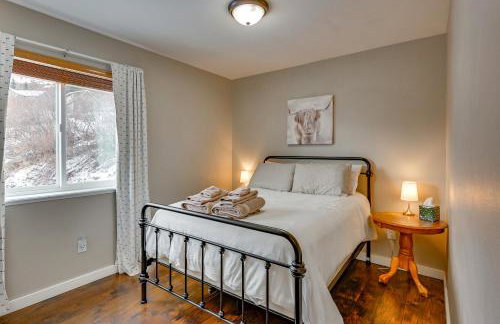 Stunning Alaskan Getaway with River and Mtn Views - Foto 26