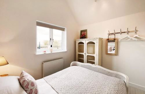 Spinney's Boathouse by The Suffolk Cottage Collection - Foto 14