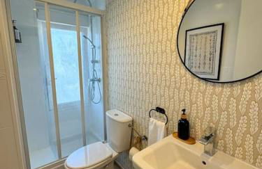 Increíble piso a pocos metros del mar con piscina - Foto 22