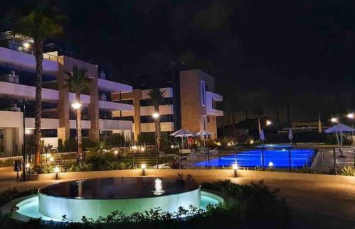 Penthouse 2-Rooms with Private Jacuzzi in the Solarium - Photo 14