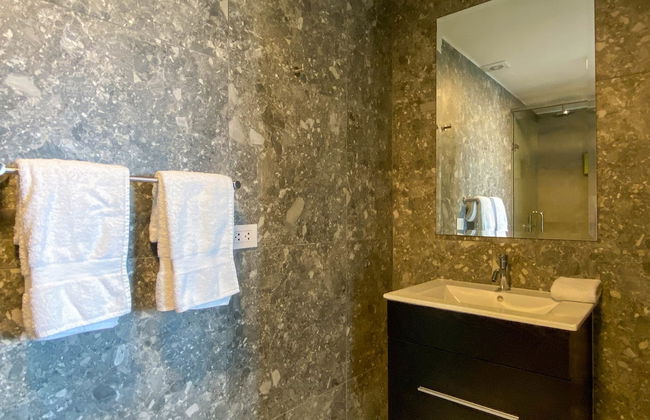 w Cozy 2BR w AC Near Kennedy Park - Photo 18