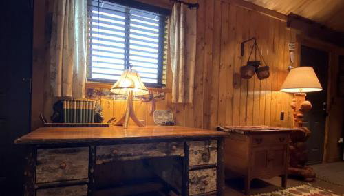 Modest Hickory Log Cabin near Idaho Falls, Perfect for a Family Getaway - Foto 4