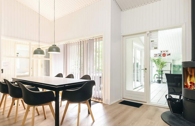 8 Person Holiday Home in Albaek - Foto 25