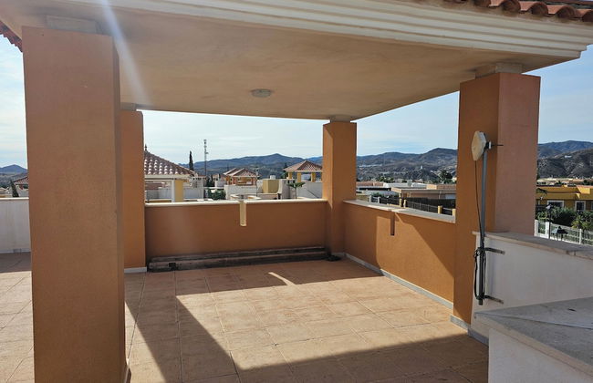 Private Pool- Rooftop Terrace & Bbq- Aircon - Foto 14