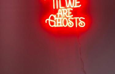 It’s Showtime-Book Lally’s House! Steps to Common! - Foto 15