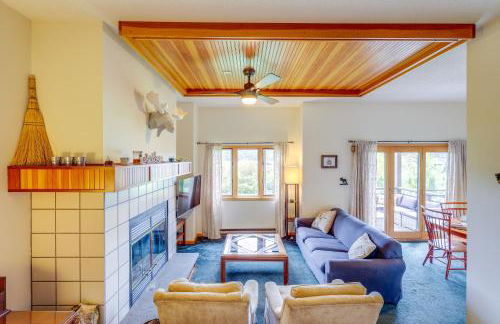 Lake Placid Condo with Patio - Walk to Beach! - Foto 5