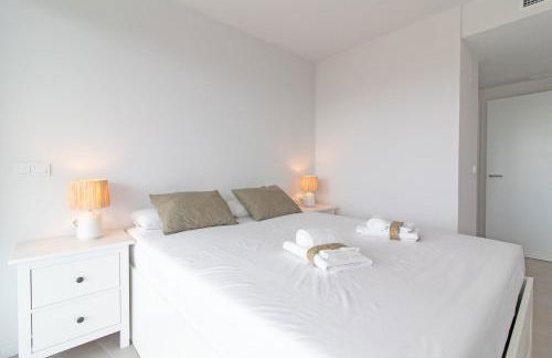 Global Properties, Apartamento con vistas al mar, 2 terrazas y piscina en Canet d'en Berenguer - Photo 4