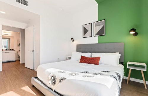 Unique 1-Bedroom DTLA Escape with City Views - Foto 5