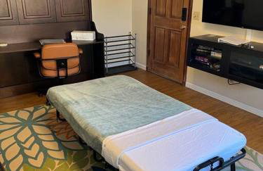 Quaint Downtown Cottage - Foto 29