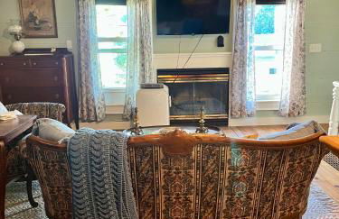 Historic Devoe House-Walk to Downtown Arts and Restaurants - Foto 26