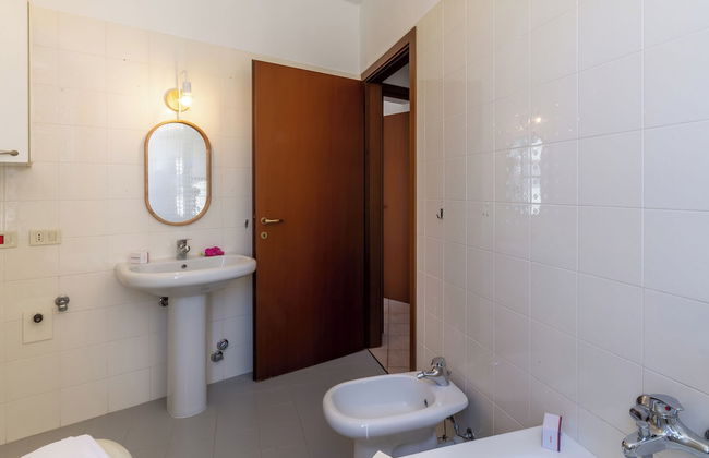 Lauri House Lakeview & Shared Pool - Foto 13